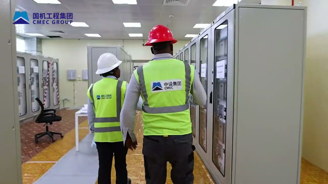 Al Dhafra PV2 沙漠之光