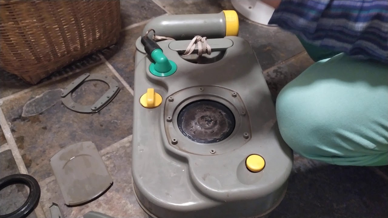 Thetford c200 cassette toilet lip seal replacement in 4K video!
