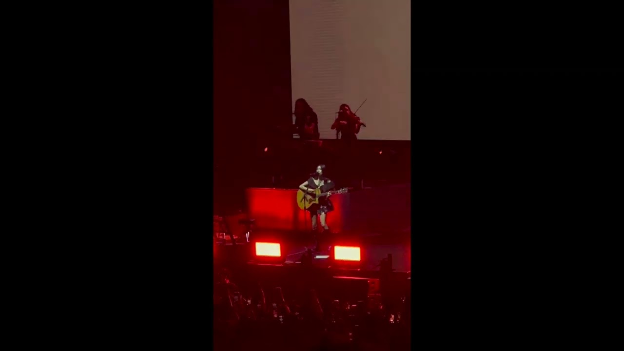 Niki - Backburner | Nicole World Tour in Manila 2023