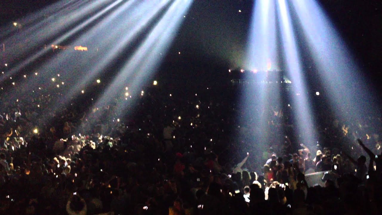 Swedish House Mafia - Friends Arena, Don't You Worry Child / sitdown