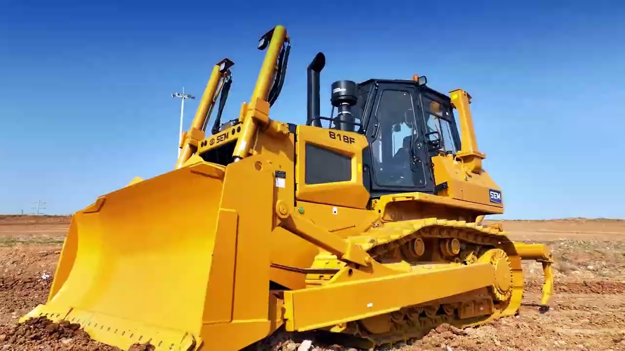 SEM 818F Dozer