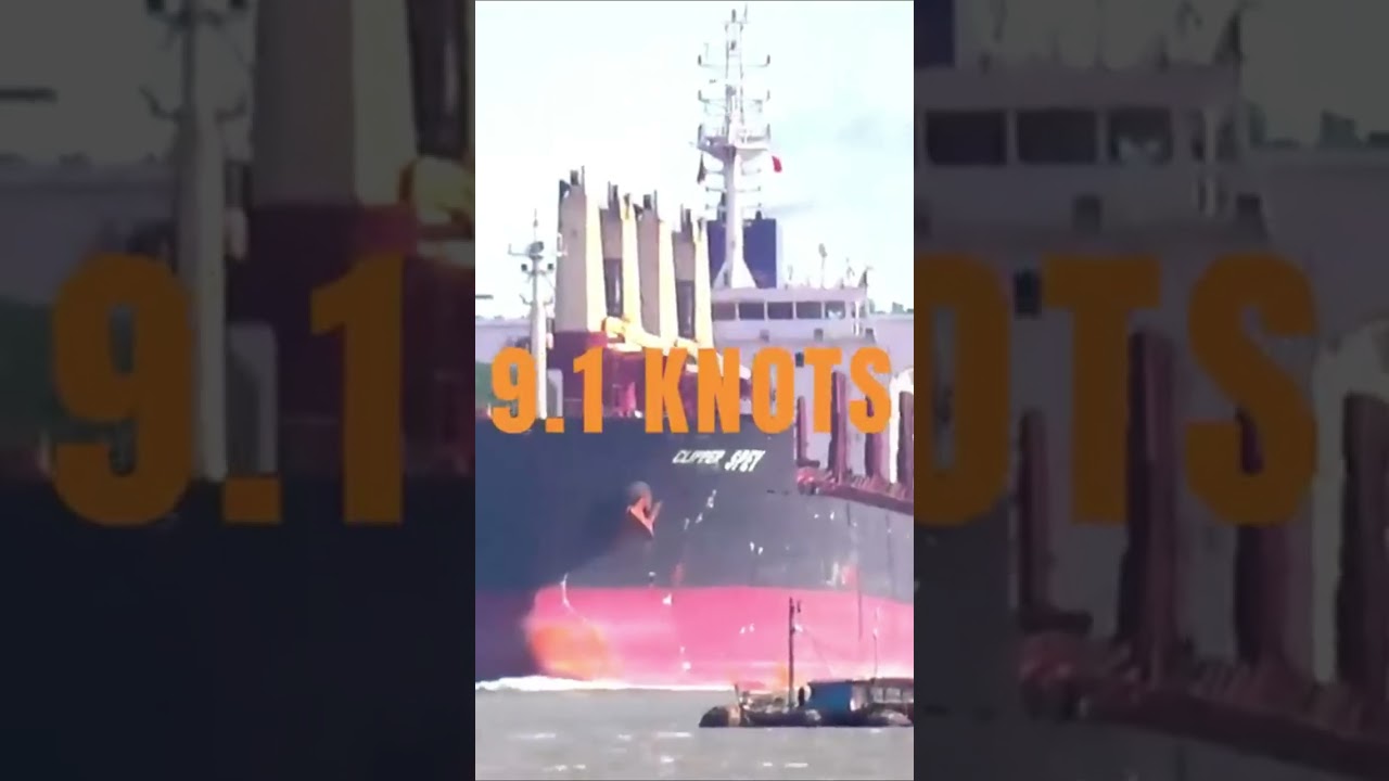 Pergerakan Kapal Raksasa Mencabik Sungai Ho Chin Min