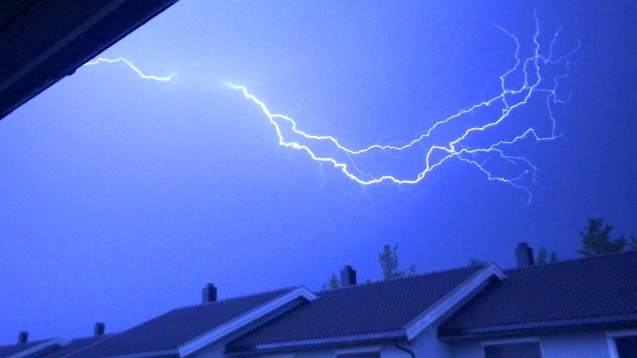 Voldsomt tordenvær over Drammen