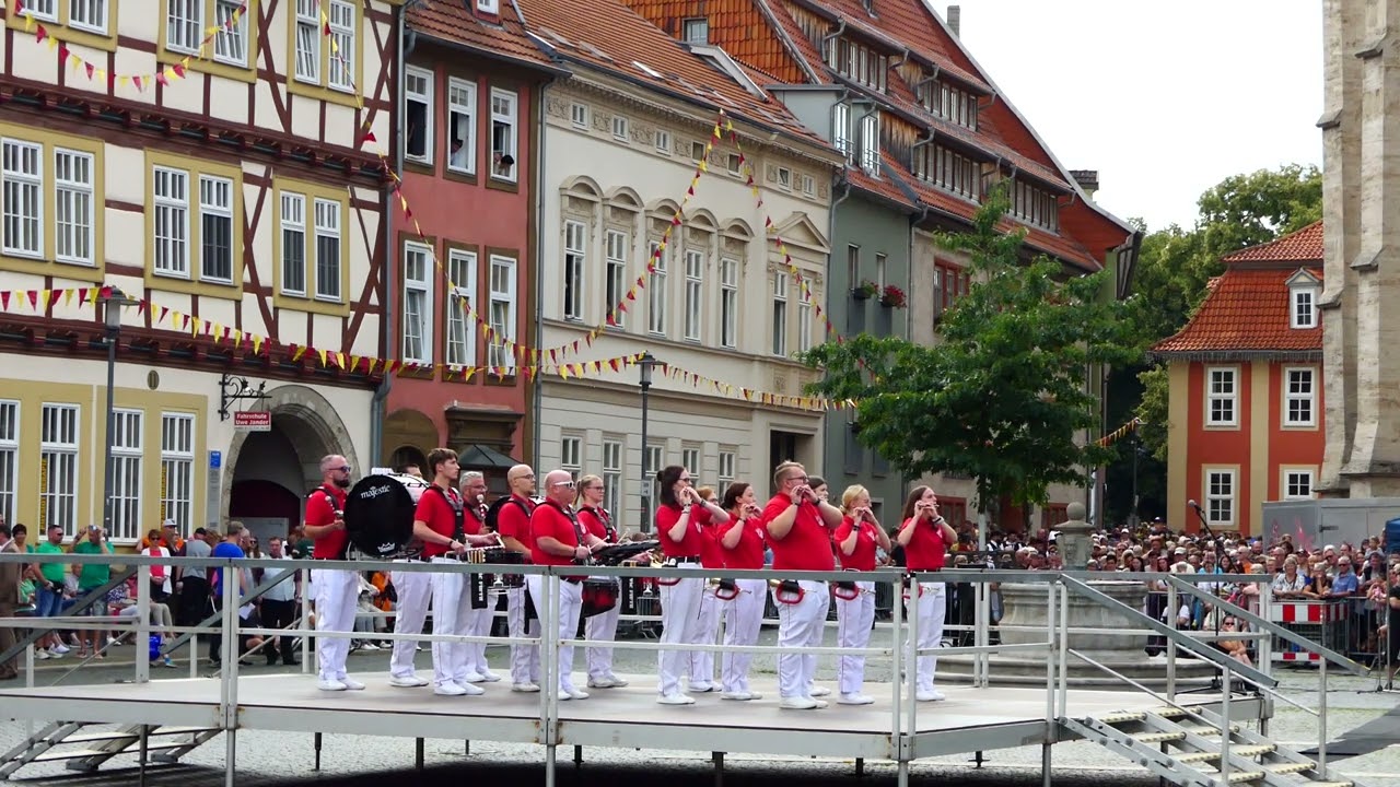 Spielmanszug Groitzscher zur Mühlhäuser Stadkirmes Musikschaua