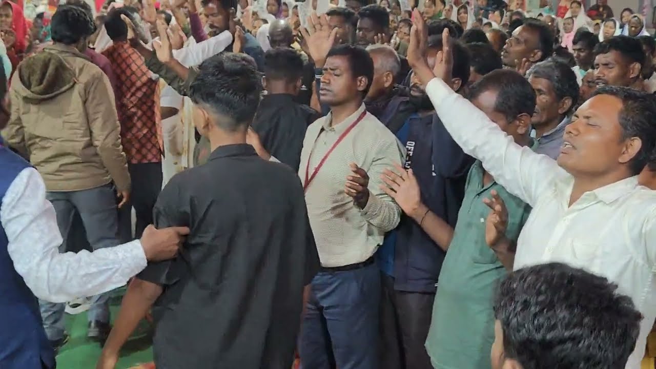 #Prophet A anand ⛪#holy spirit worship ✝️ pawar full samarat ⛪😇logo ke upar