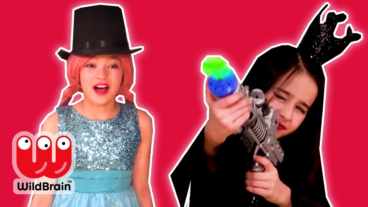 Princess Fun ⭐ Best Of 2018 (Part 1) - Princesses In Real Life | Kiddyzuzaa Compilations - WildBrain