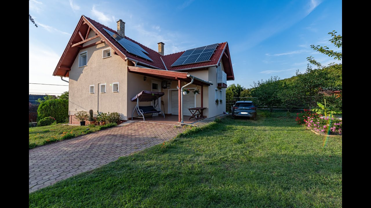 Fedezze fel ezt a remek lehetőséget, Pilisjászfalu szívében gyönyörű családi ház várja Önt!