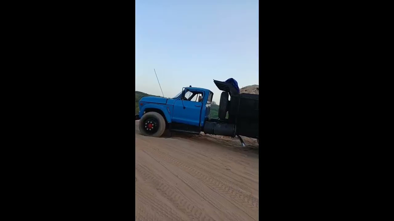 Chevrolet D60  na sua fazer  de testes primeira carada  de areia  😎🙏 