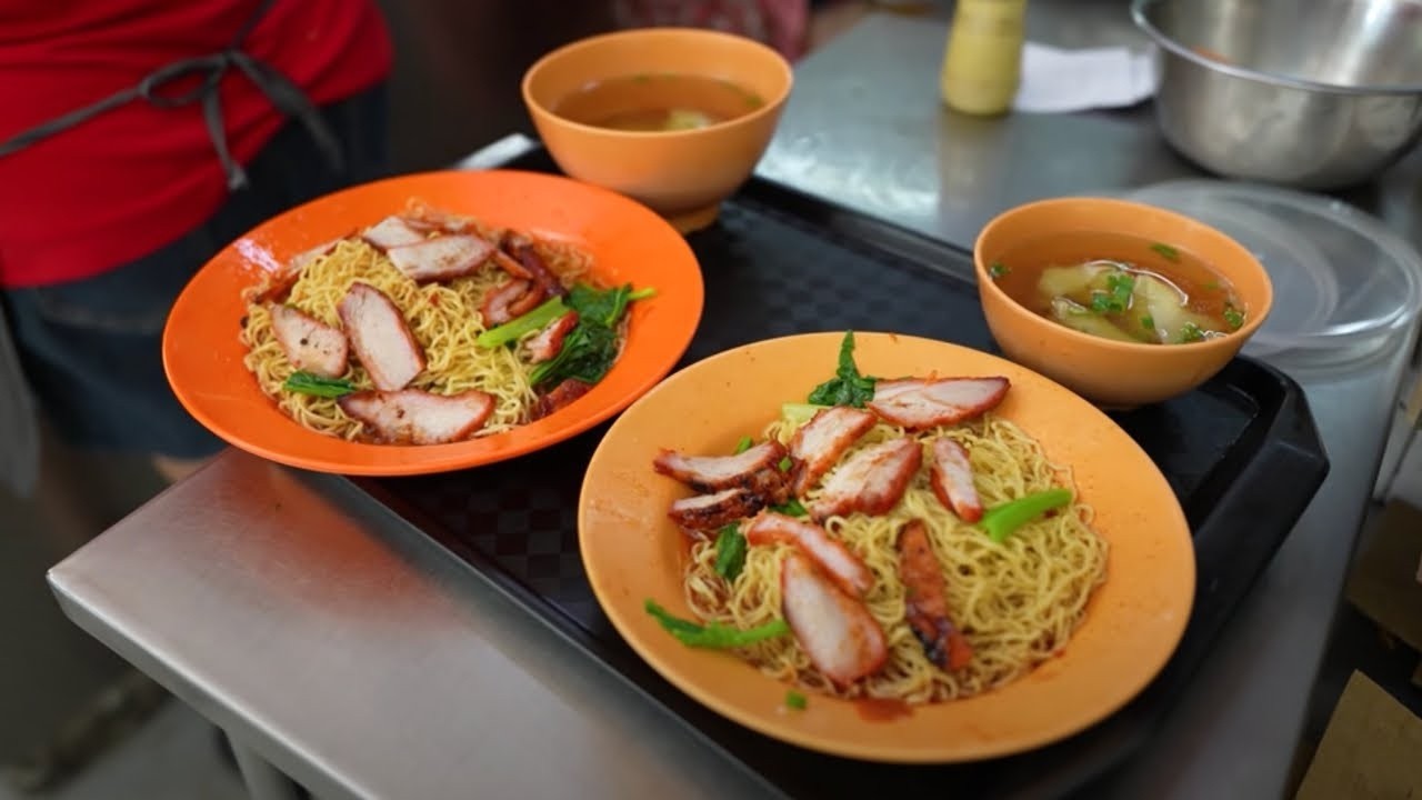 Sold out everyday! Wanton Mee that won 1st place in Singapore Hawker Street Food