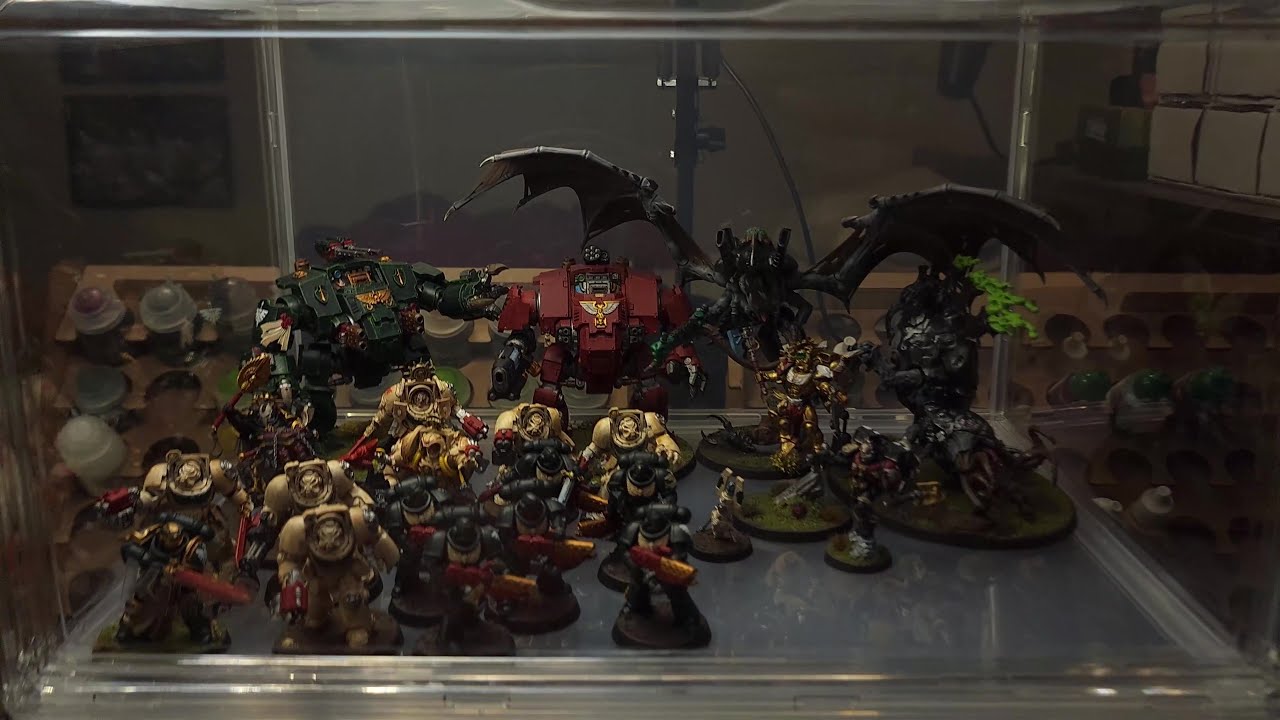 Коробки для демонстрации фигурок Warhammer