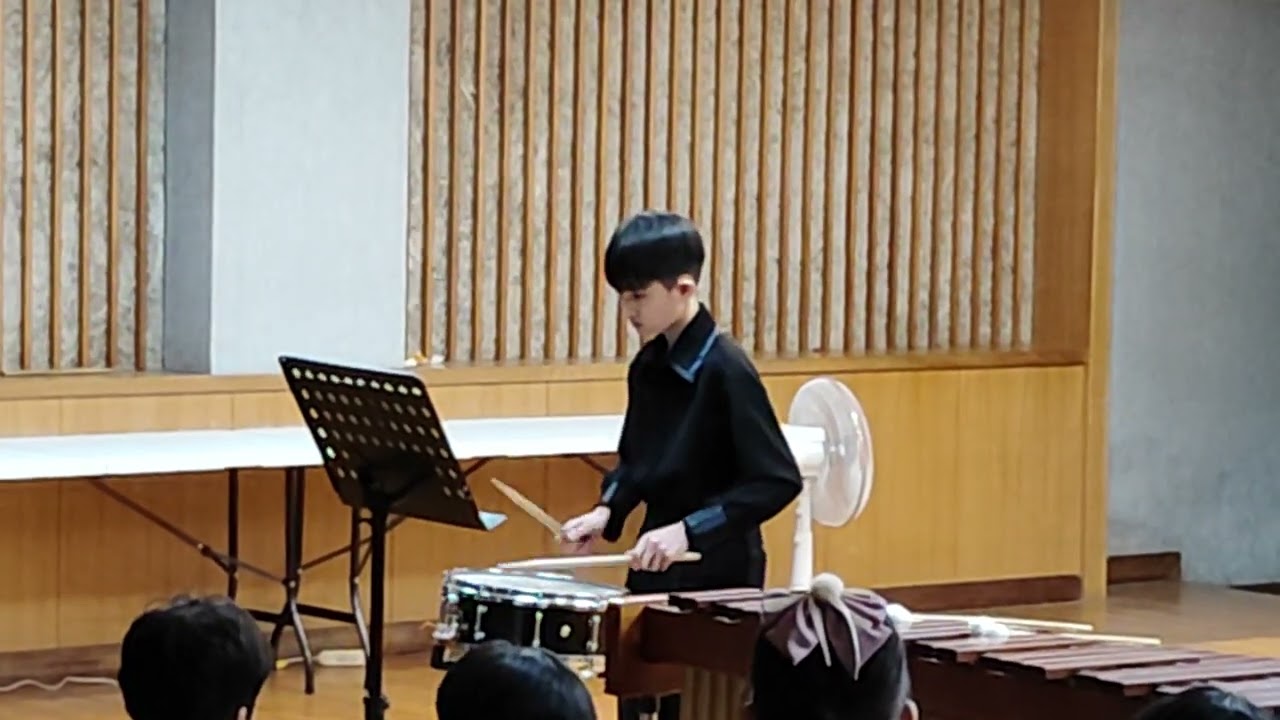 小鼓🥁🥁也很有架勢🥁🥁