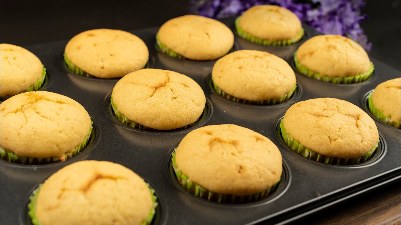 GOT CAN OF CANNED PEACHES? Make these amazing muffins! NO mixer needed!
