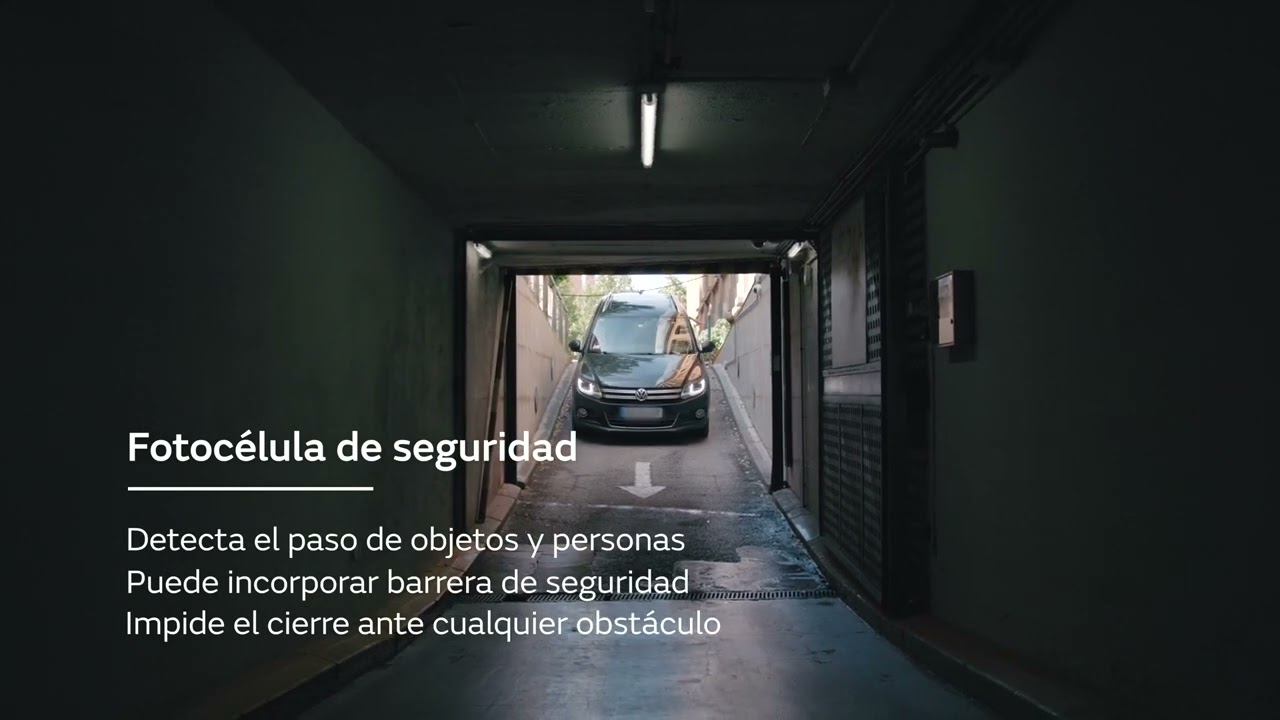Puerta rápida autorreparable para parking
