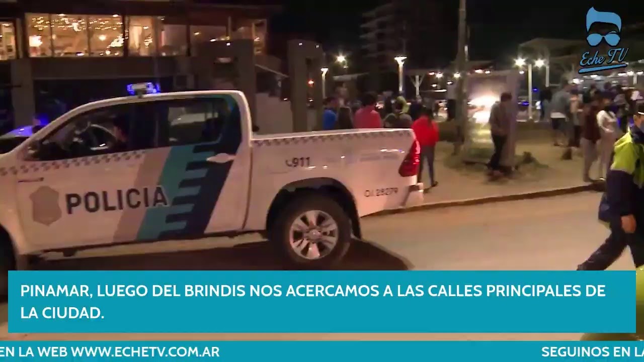 PINAMAR , AV BUNGE Y AV DEL MAR ANOCHE LUEGO DEL BRINDIS.