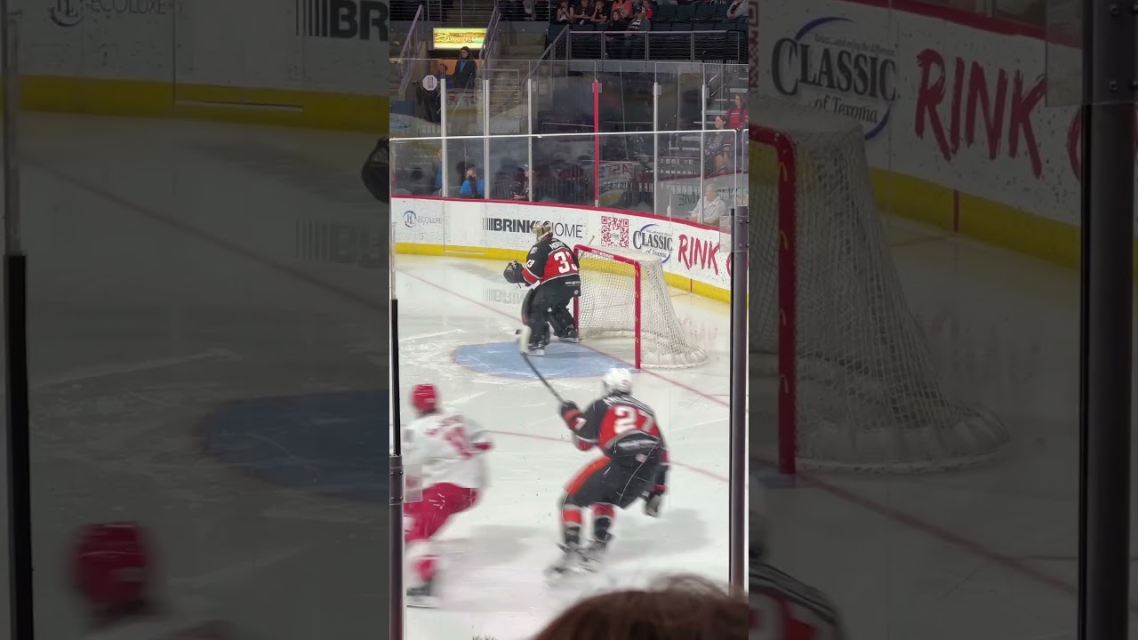 Volume up to hear this! Only in the #ECHL 🫠 #GoalieGearSnob #CaleMorris #KCMavs