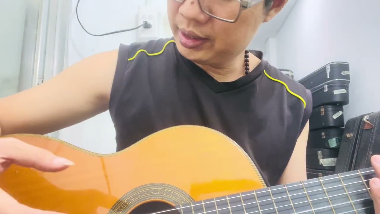 YAMAHA C300 giá 5triệu(0961021423)
