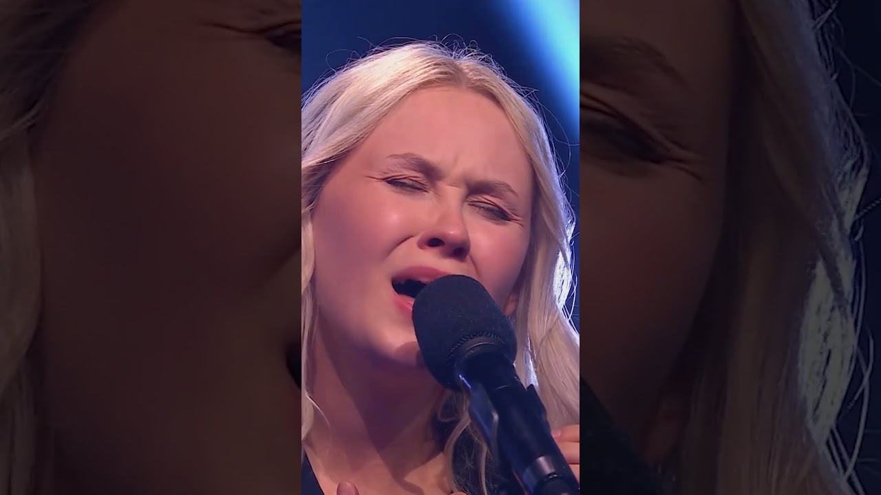 GOOSEBUMPS From The First Note #TheVoice​​​​​​​​ #TheVoiceBestBlindAuditions