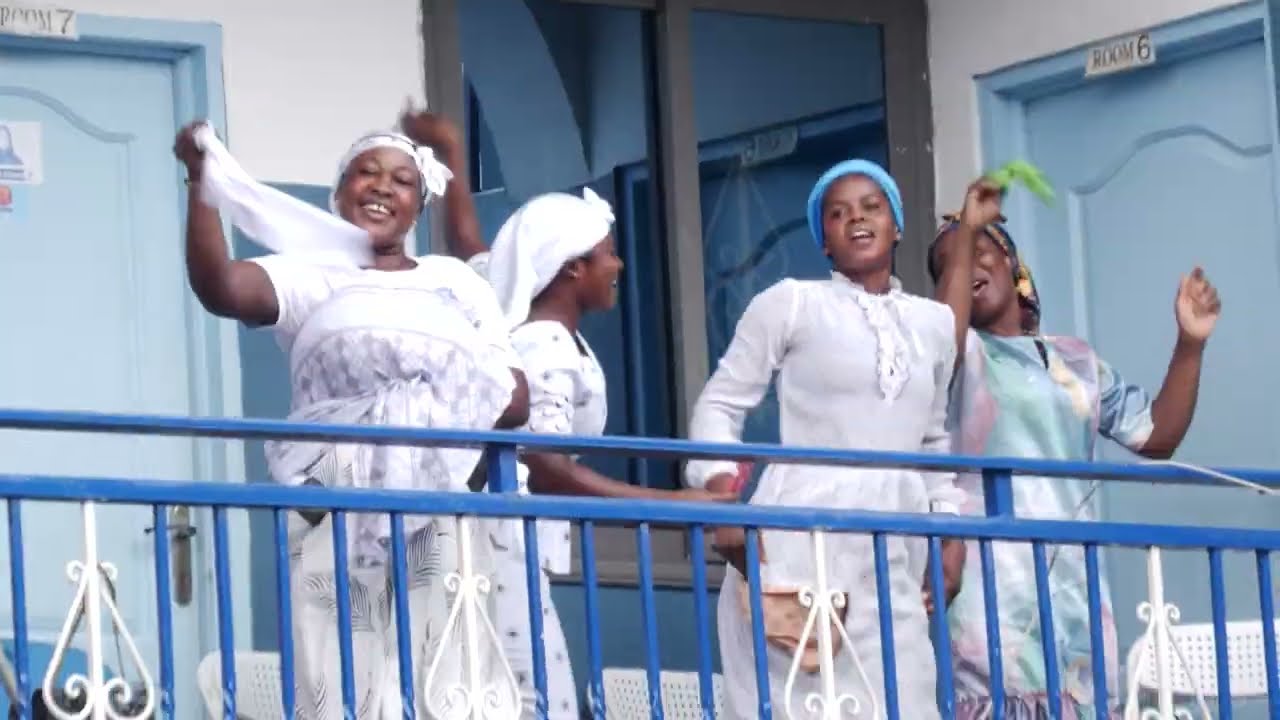 Naa Jacque delivered an electrifying performance at the Philadelphia Movement Service.