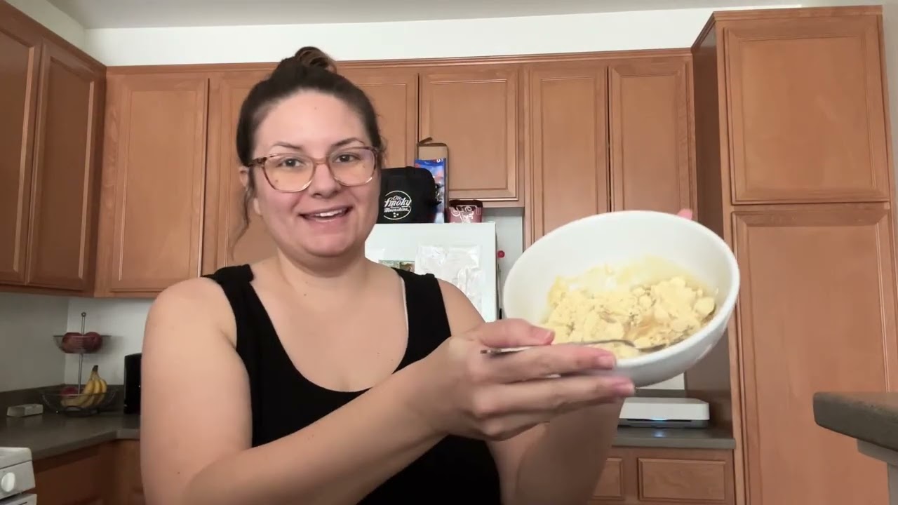 Pea protein powder for muscle building Vanilla cupcake flavor