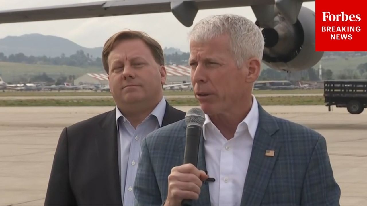 JUST IN: Energy Secretary Chris Wright Joins Officials For Walk And Talk With Nuclear Energy Company