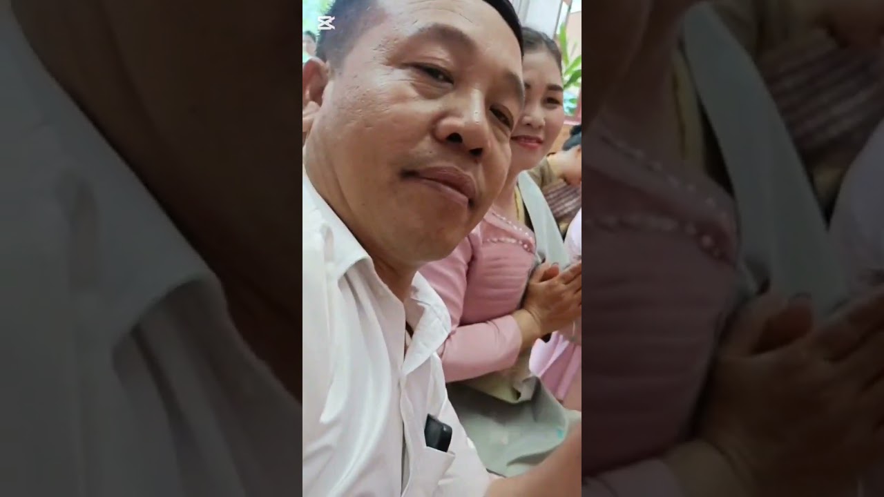 ຫຼັກຊາວ ງານດອງ