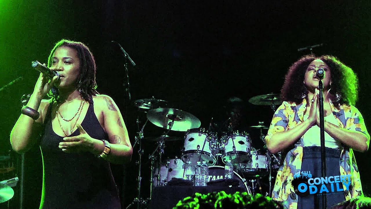 Floetry perform 