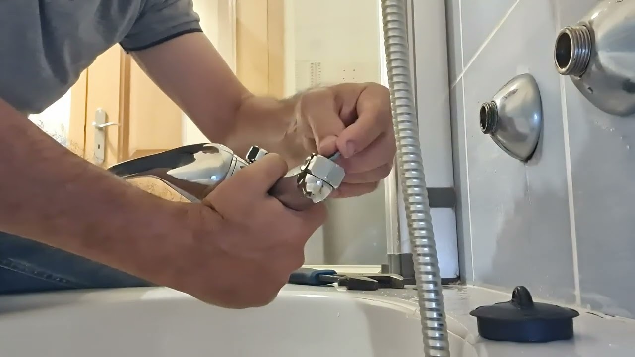Como substituir uma misturadora de banheira.