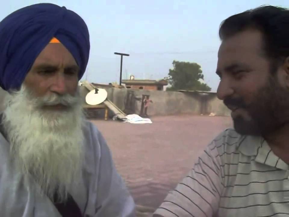 The writer Of Chamkila Book Awaaz Mardi nahi