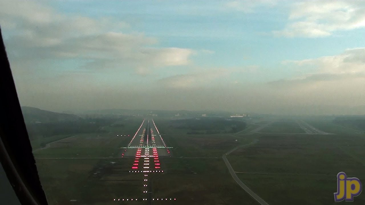 PilotCAM into Zurich Rwy 14