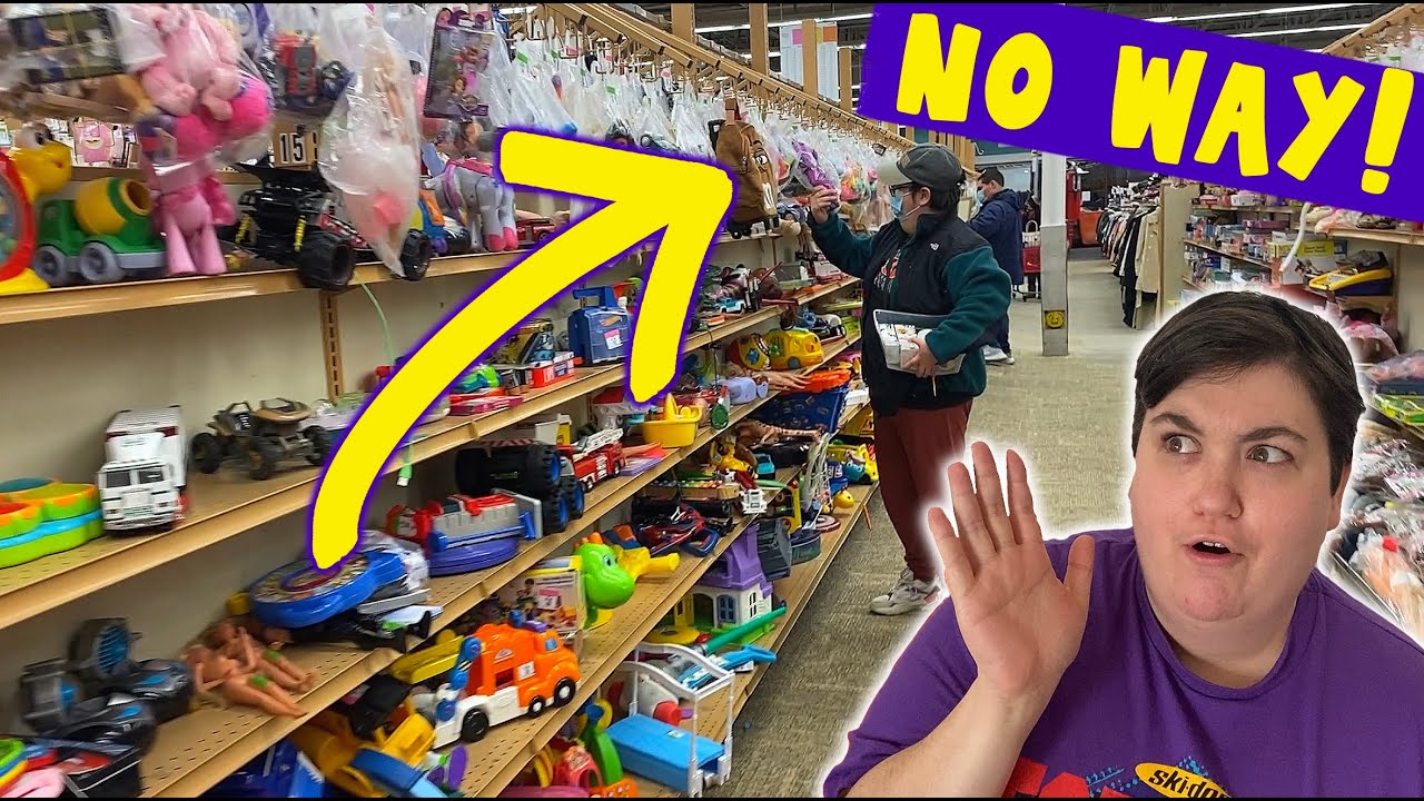 We passed by this VINTAGE score 3 TIMES and ALMOST MISSED IT! Thrift with us!
