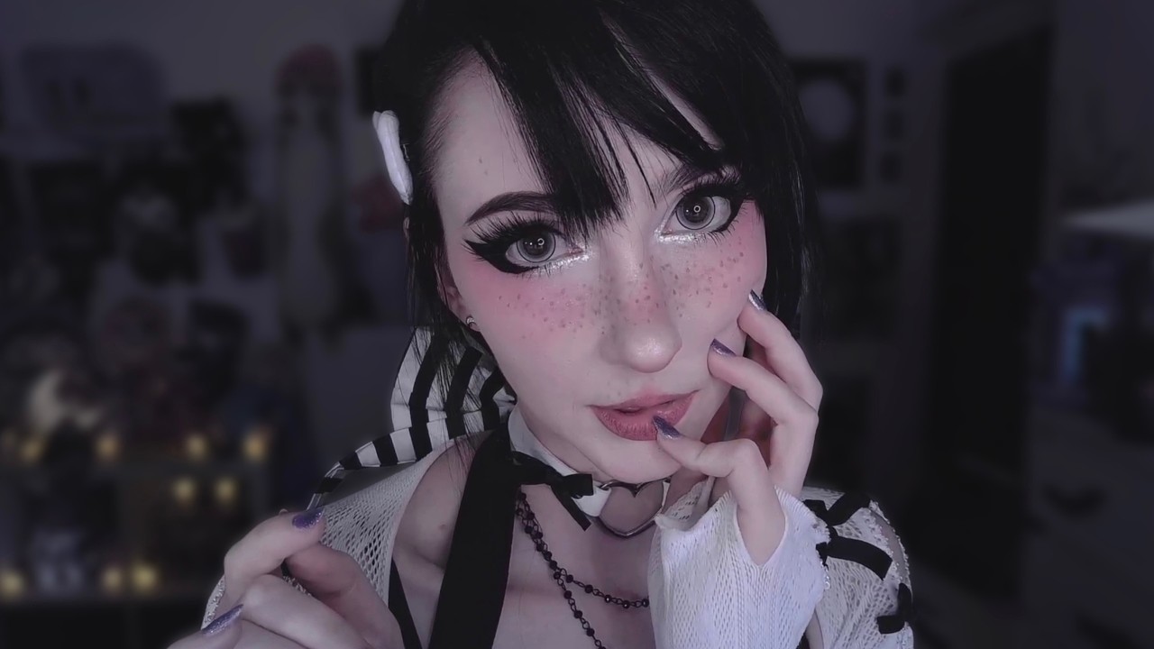 asmr ☾ obsessed goth girl can't get enough of you 🫦 (bro run)