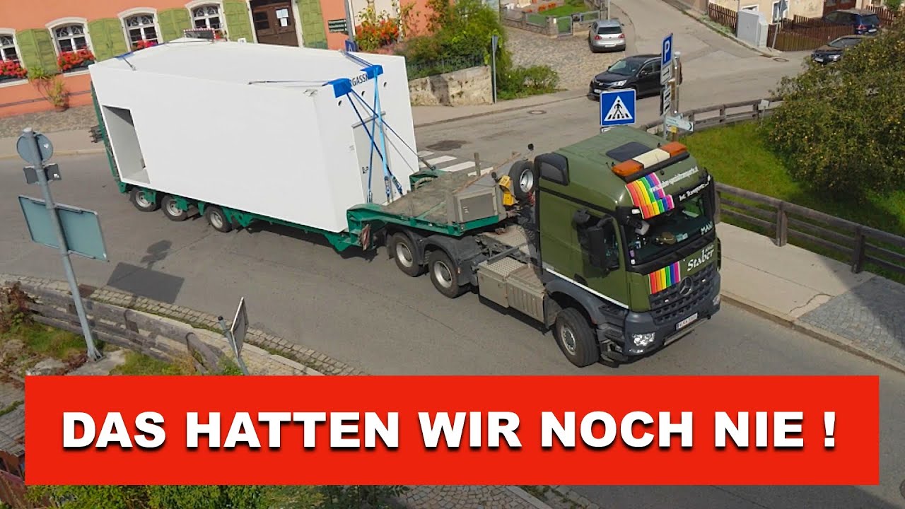 Tieflader verursacht Verkehrschaos !