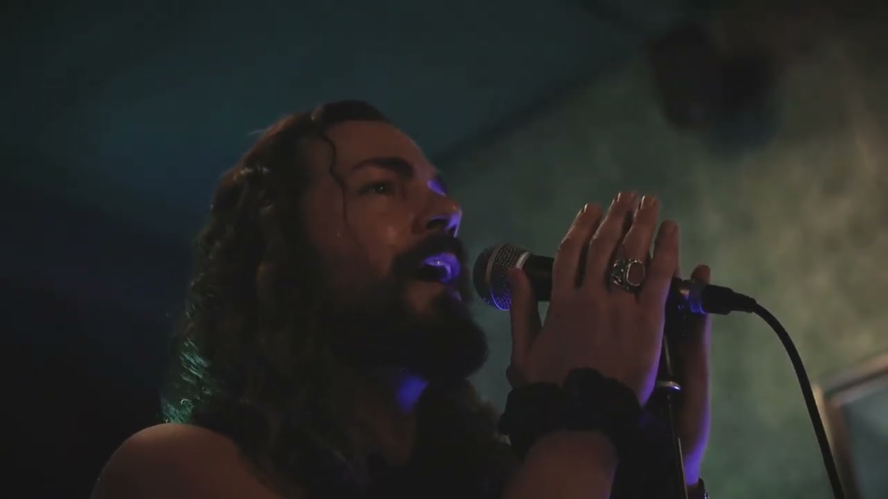Goldsmith - Little Bit of Love (Live at Flanagan's Rooms)