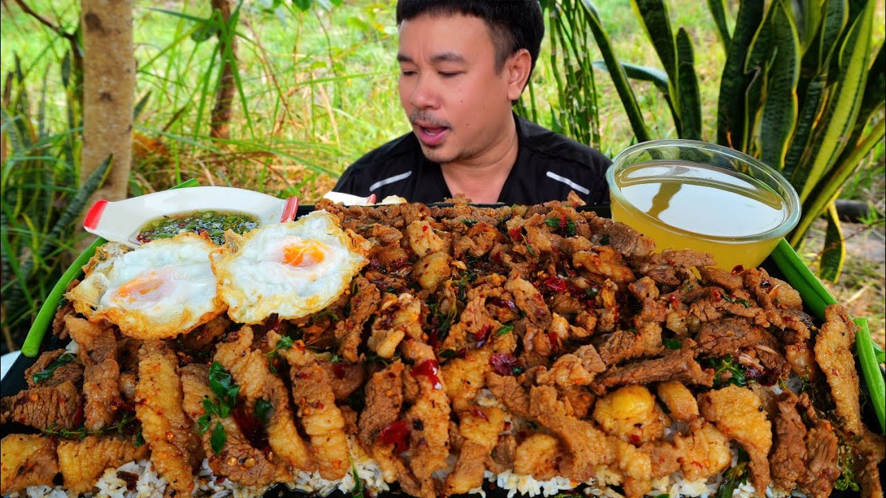 food mukbang กะเพราเนื้อติดมัน#เสือร้องไห้ 