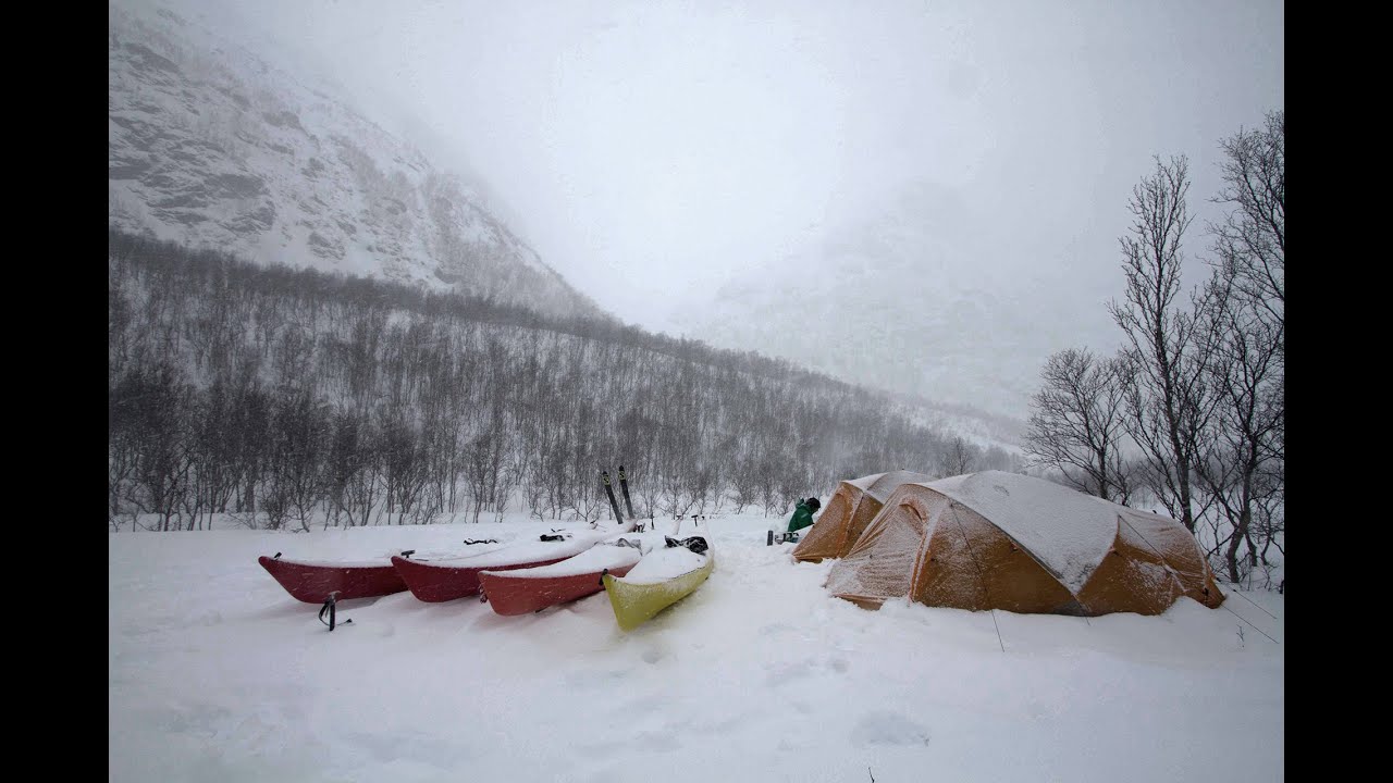 White Adventure - What if... A splitboard, ski and kayak expedition in Norway
