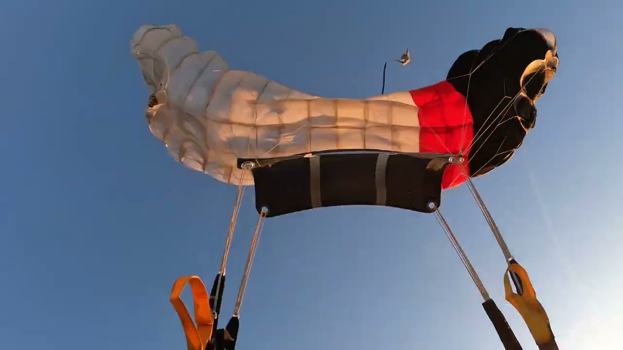 Skydiving Jump - Wingsuit solo - 314&deg; jump