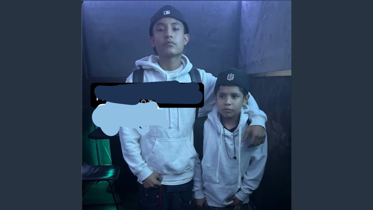 Bounce Out (feat. 2K Manos, Lil 2K Manos & RealJr400)