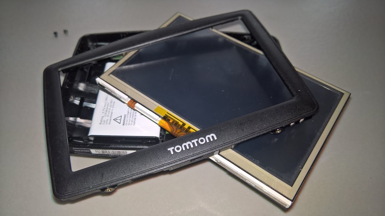 Rozbieranie nawigacji GPS TomTom