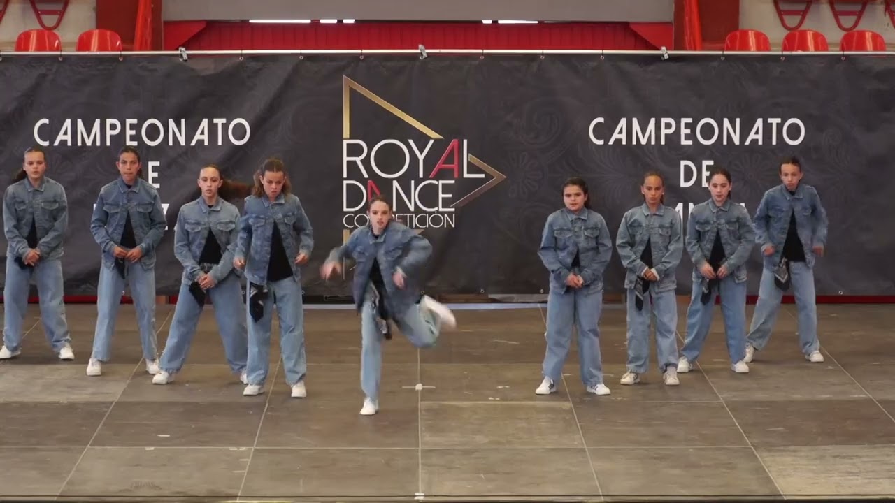PETIT LUNARES ∴ Urbano Infantil ∴ Royal Dance 2024