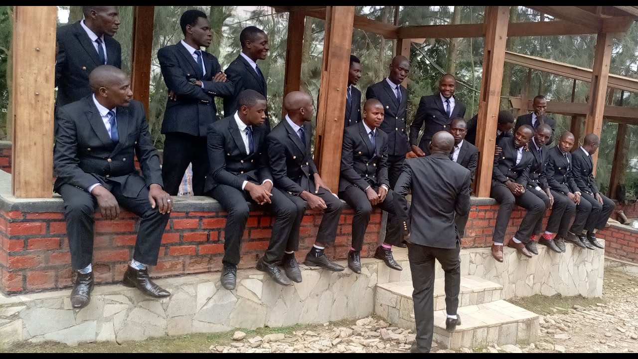 AWAKUMBUKE  , Official Video by Pasteur Esaie Mporayonzi
