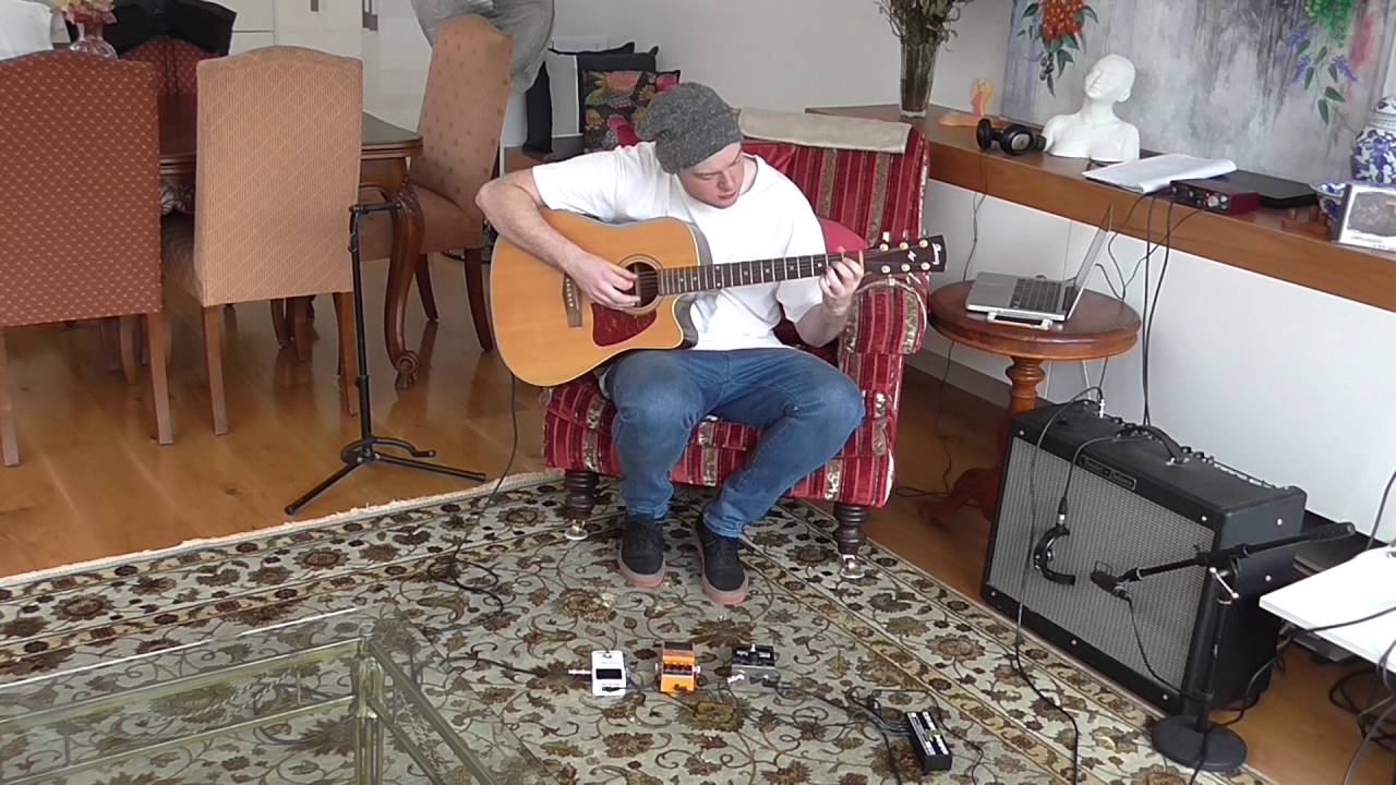 Tone: Nirvana | MTV Unplugged in New York, Kurt Cobain