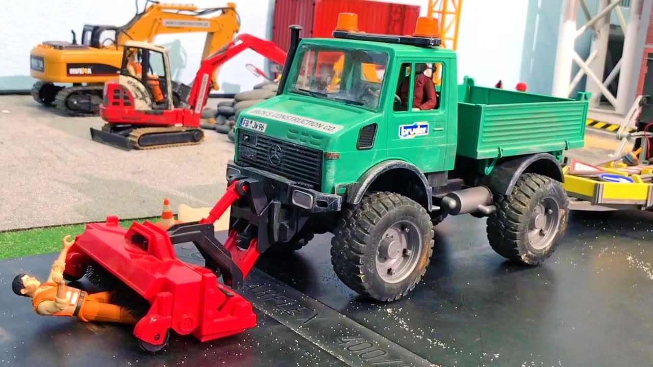 BRIDGE Construction | MEGA BRUDER Trucks | BRÜCKEN Baustelle in Jack's WORLD