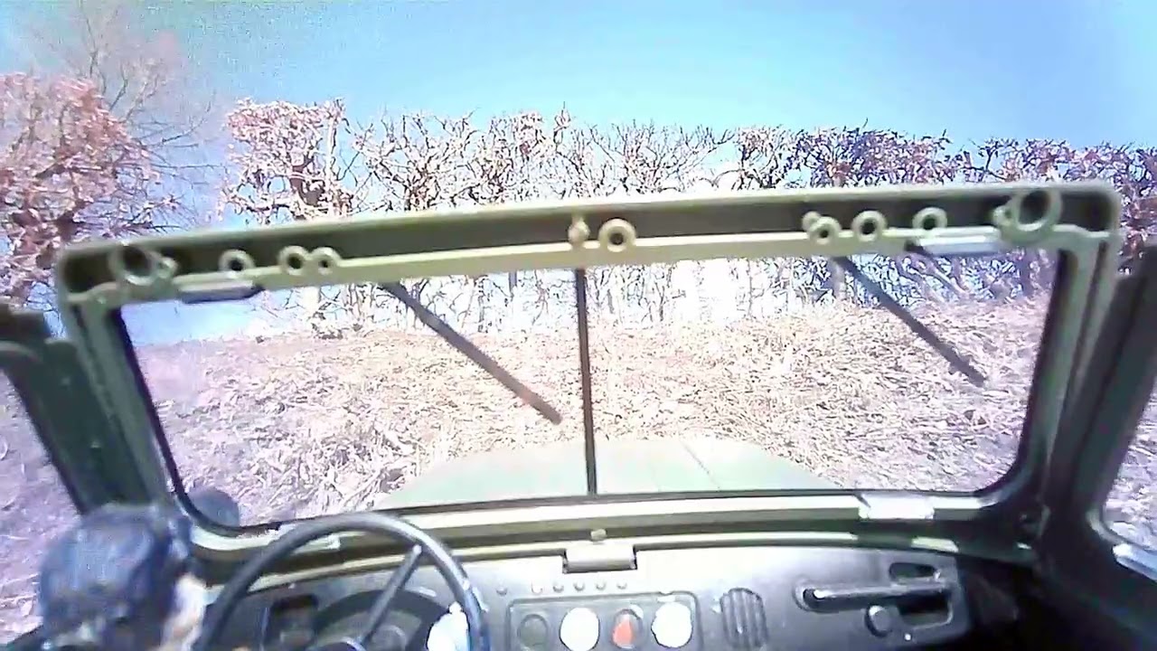 Mit dem UAZ von WPL unterwegs