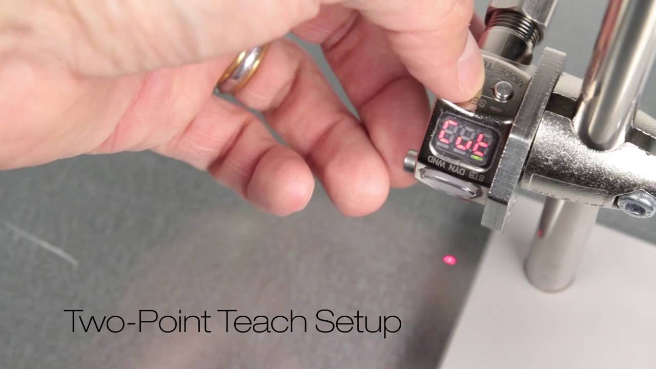 Q3X LD50 Laser Contrast Sensor with Fixed Background Suppression