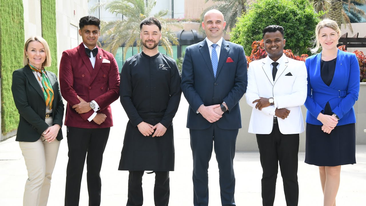Culinary Experience at The Ritz-Carlton, Bahrain 😍🍸🥙