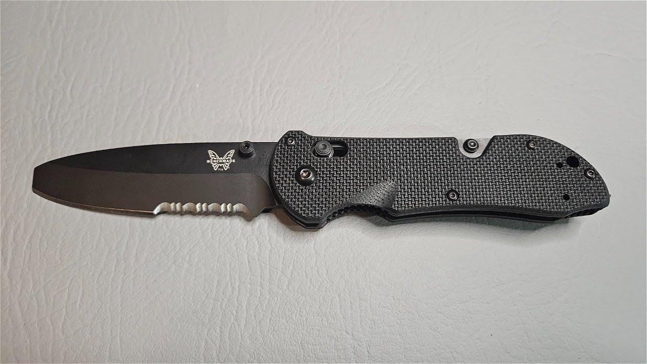 🚑🚒🚔THE BEST KNIFE FOR FIRST RESPONDERS?!🚔🚒🚑 - BENCHMADE TRIAGE