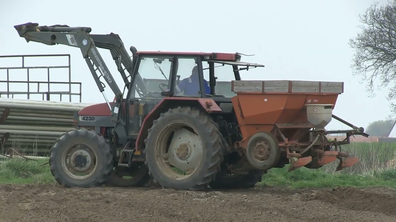 CASE IH 4230 AND RANSOMES POTATO PLANTER