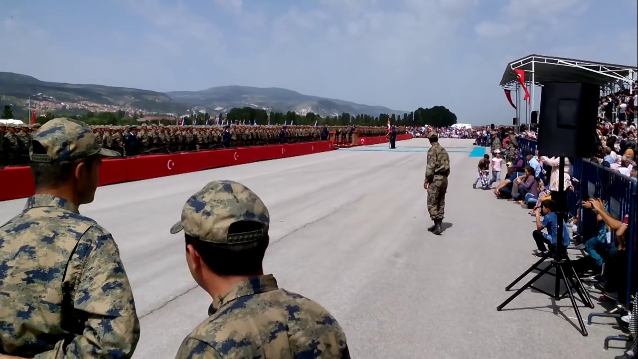 Kütahya hava er eğitim tugay komutanlığında yemin töreni