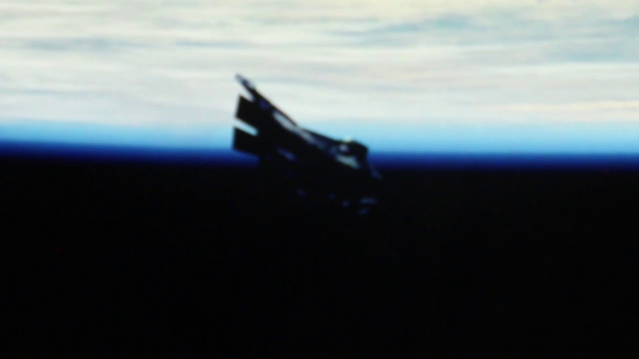 Black Knight Satellite Proof  Best Footage Ever Taken   STS 88 1080p