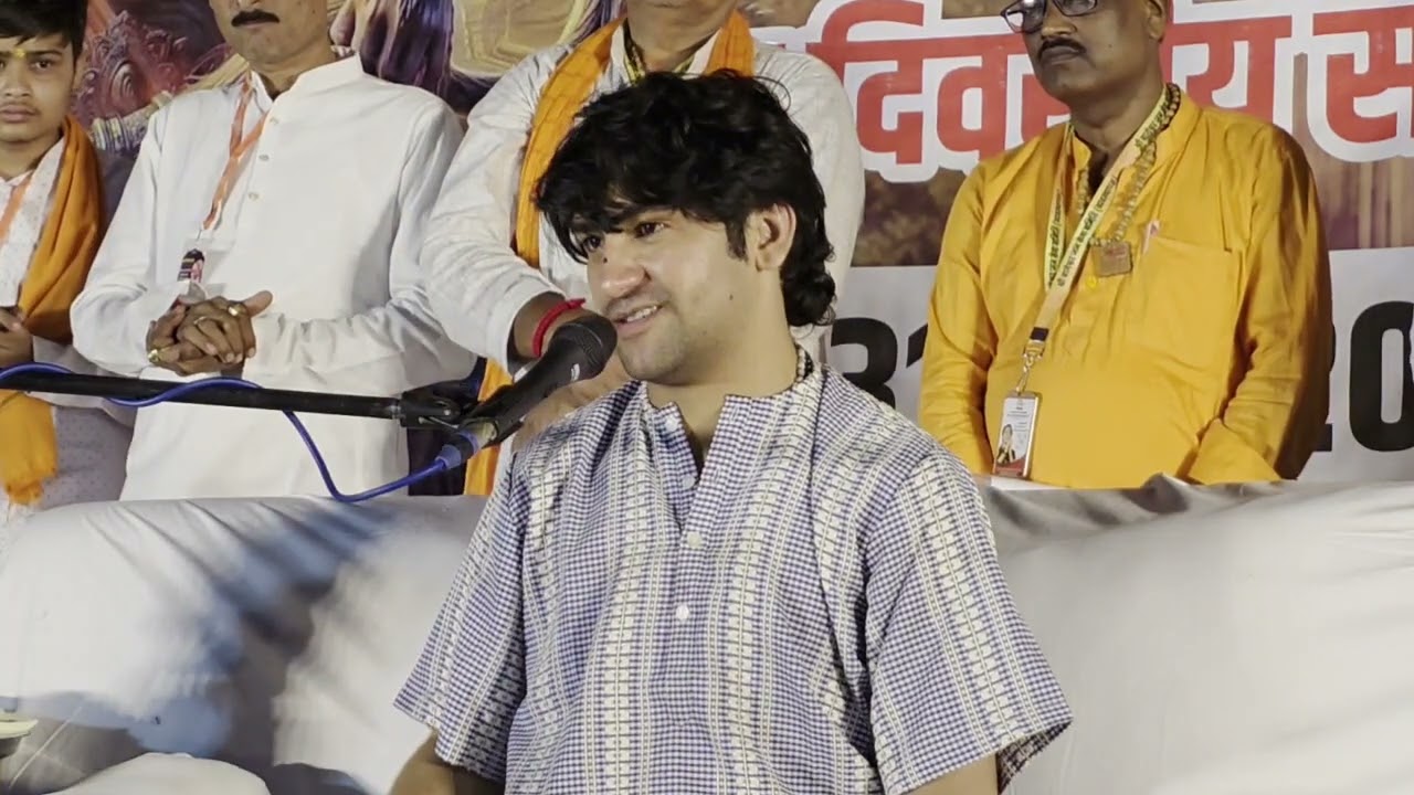 साधुओं का कमंडल बागेश्वर का सुंदरकाण्ड मंडल बनाएगा भारत  को हिंदू राष्ट्र:बागेश्वर महाराज